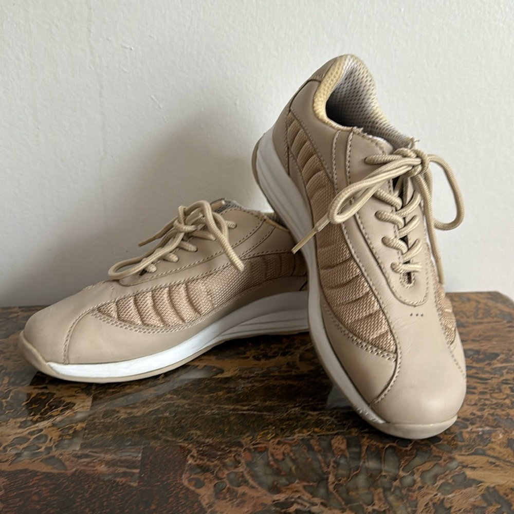 Geox Respira Sport Tan Breathable Lace Up Sneaker